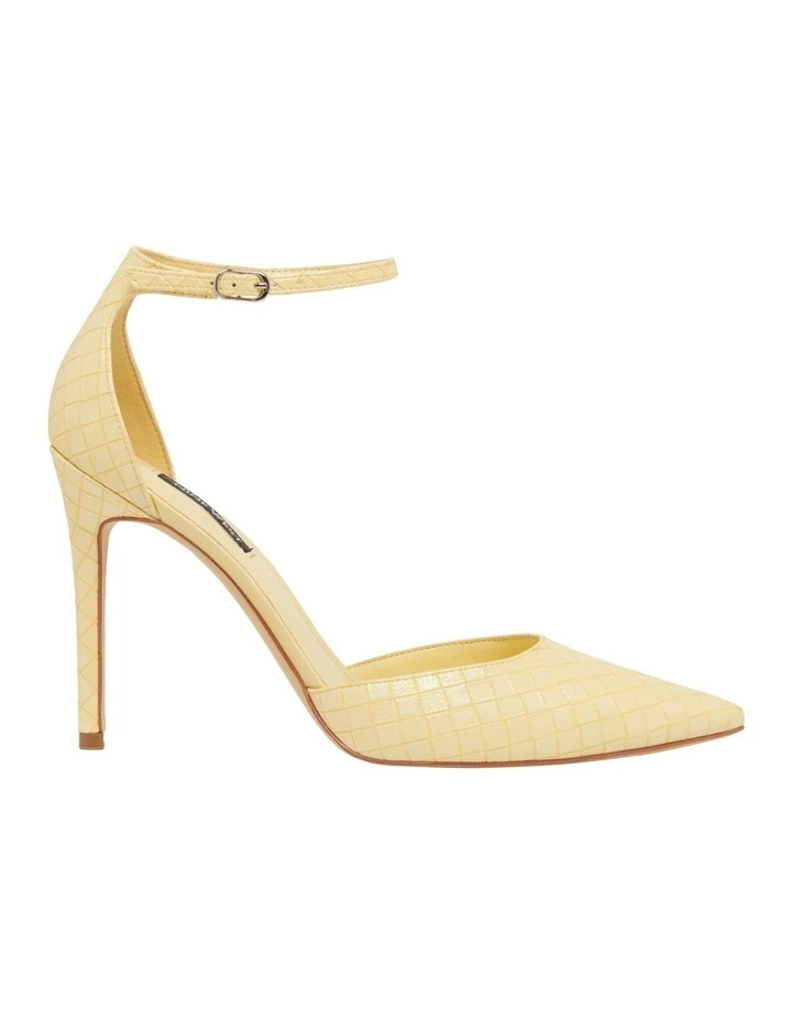 Faiz Pump in Yellow