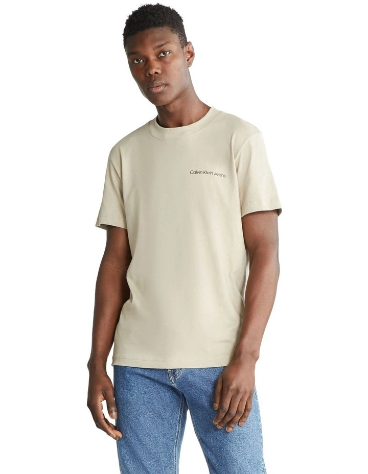 Logo Tape Tee in Plaza Taupe