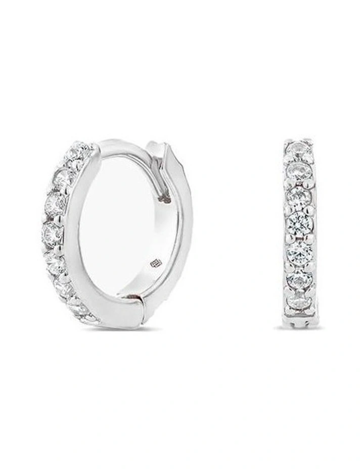 Light Huggie in Silver