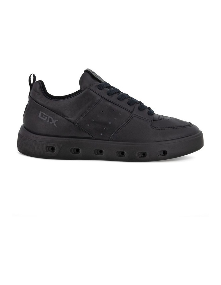 Street 720 Sneaker In Black