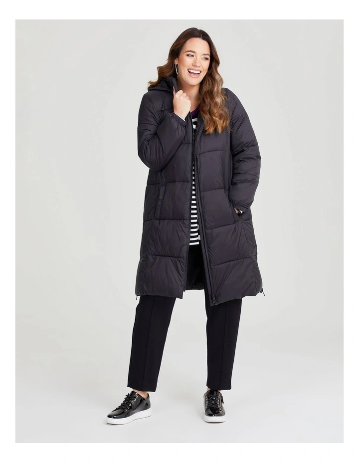 Long Line Zip Puffer Jacket in Black