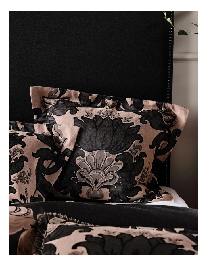 Dionisia Quilt Cover Set Black