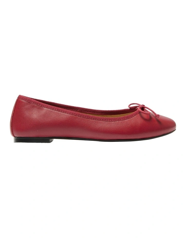 Fonteyn Ballet Flats in Red