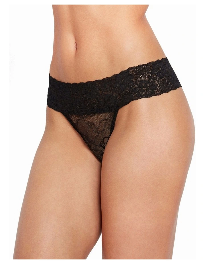 Lace Thong in Black