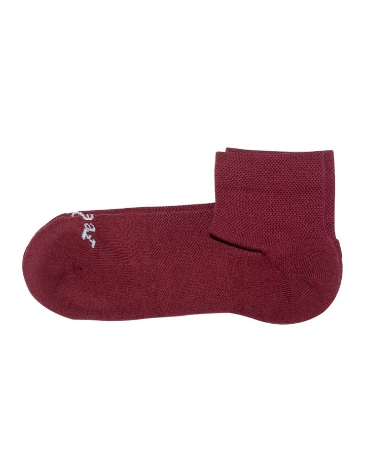 Quarter Socks in Pinot