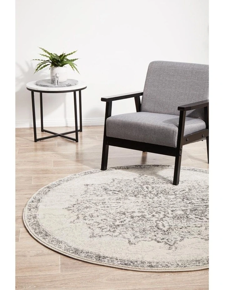 Chrome Rita Round Rug in Silver