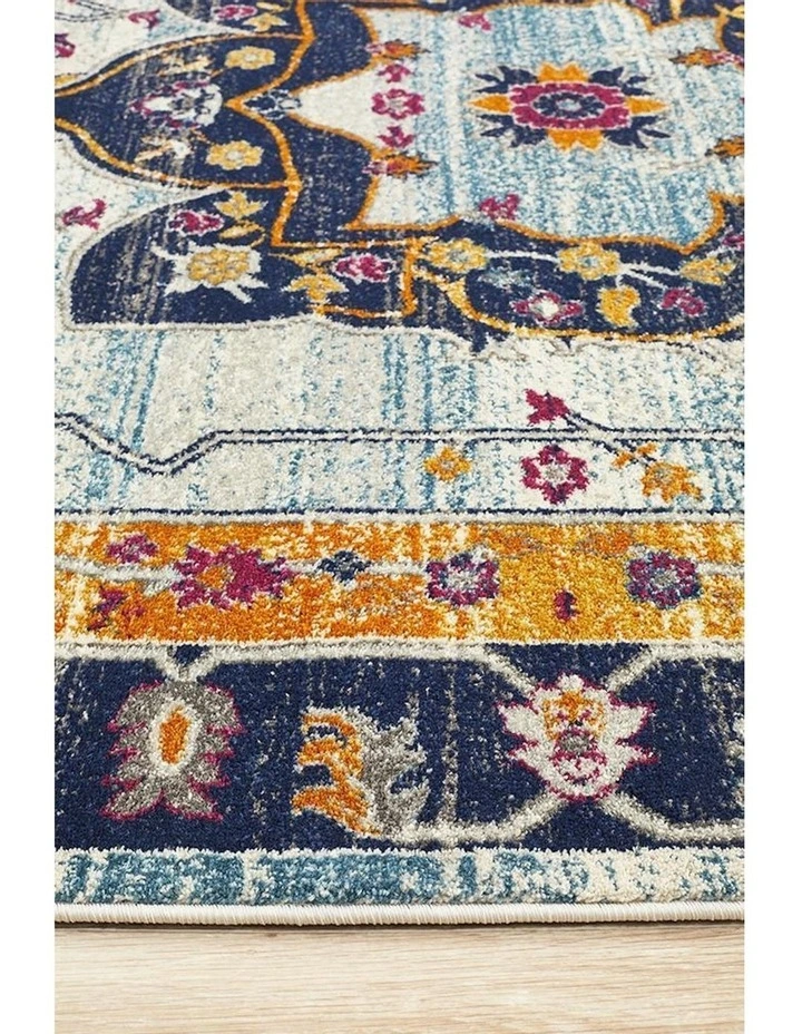 Babylon Rug 201 in Rust