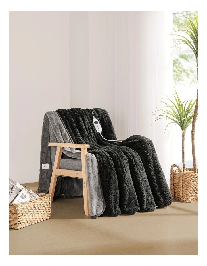 Reversible Heated Throw Blanket in Charcoal/Silver