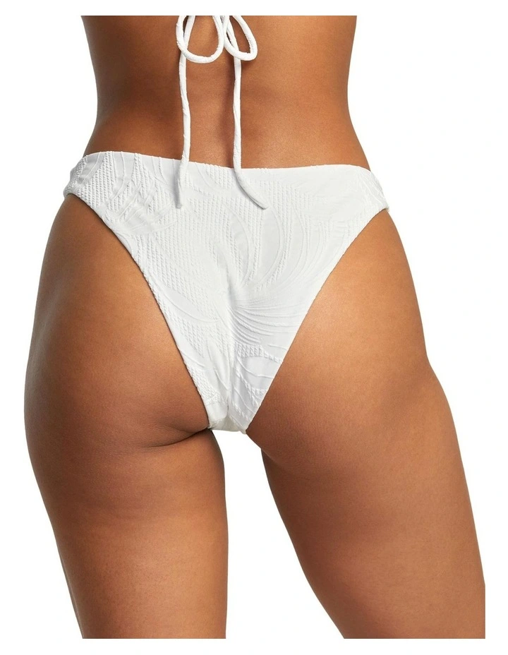 Palm Grooves Medium French Bikini Bottom in White