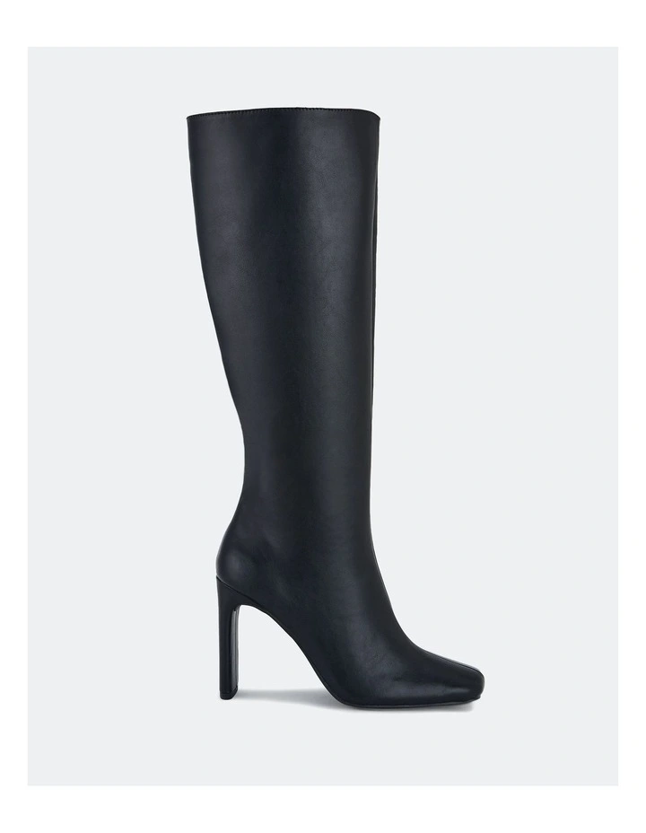 Zodiak Boot in Black Smooth
