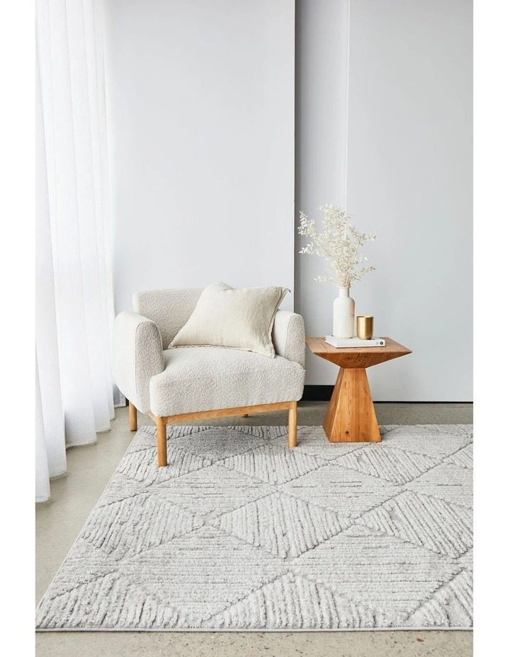 Serenade Shilo Rug in Silver