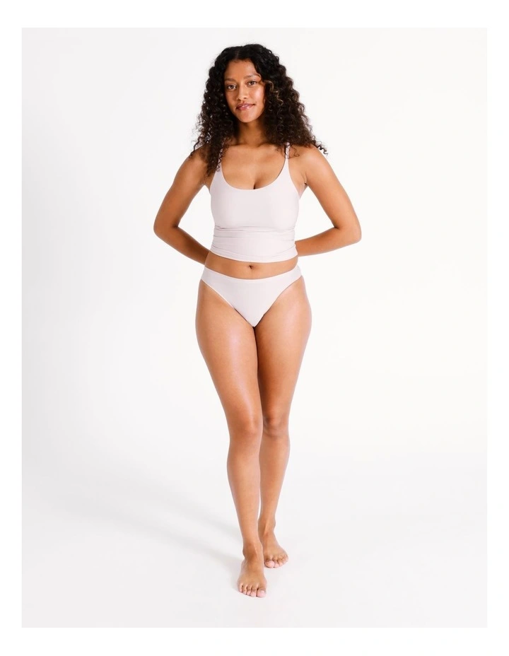 Smooth Bikini in Beige