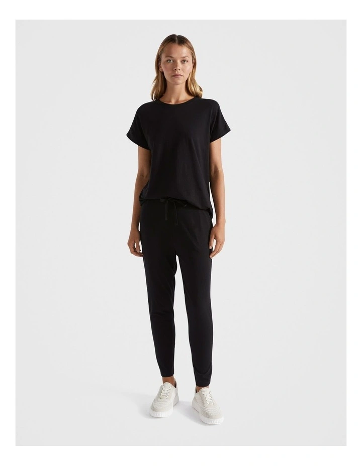 Core Jersey Trackpant in Black