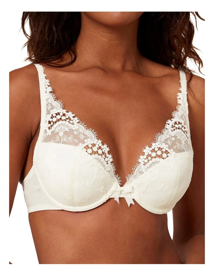 Wish Push Up Triangle Bra In White