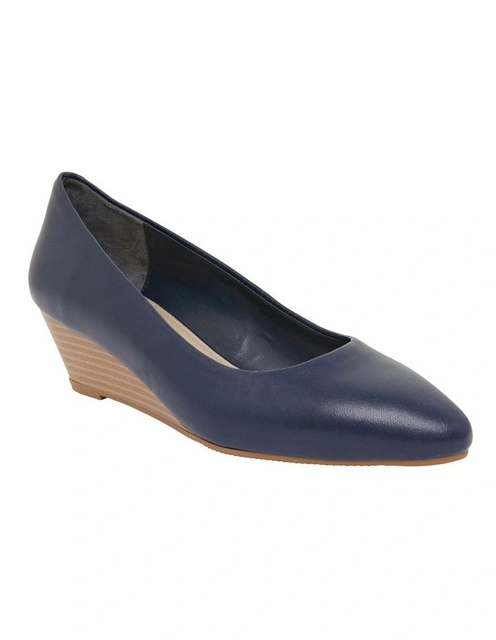 Henry Heeled Shoes in Navy Leather