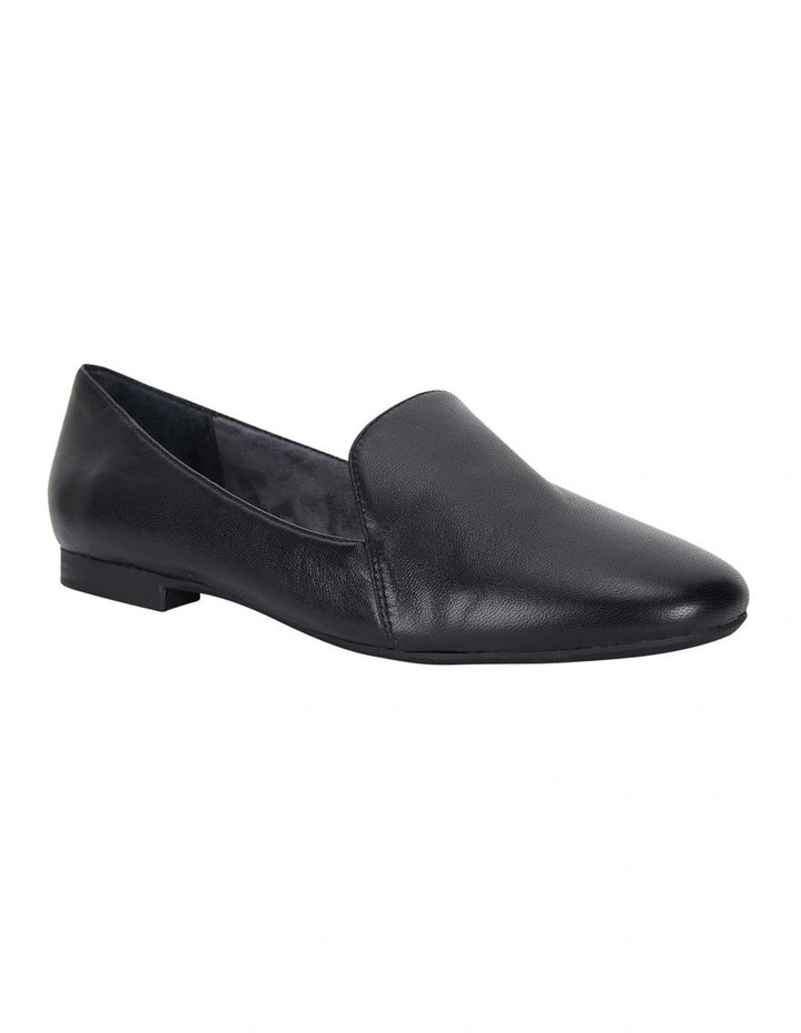 Castle Flat Shoes in Black Glove