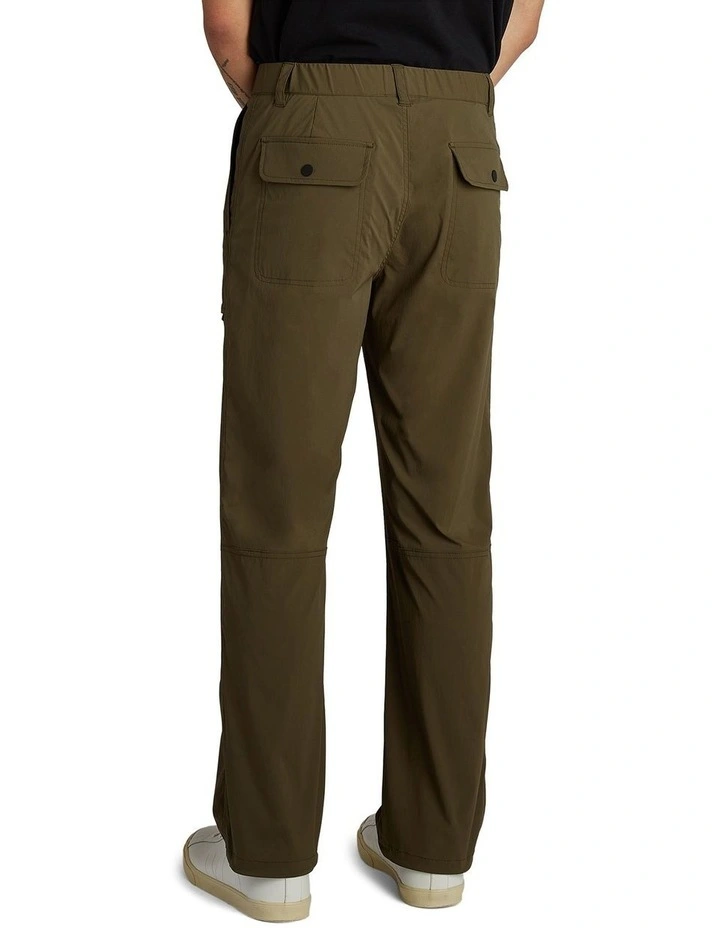 Tech Pant in Dark Khaki