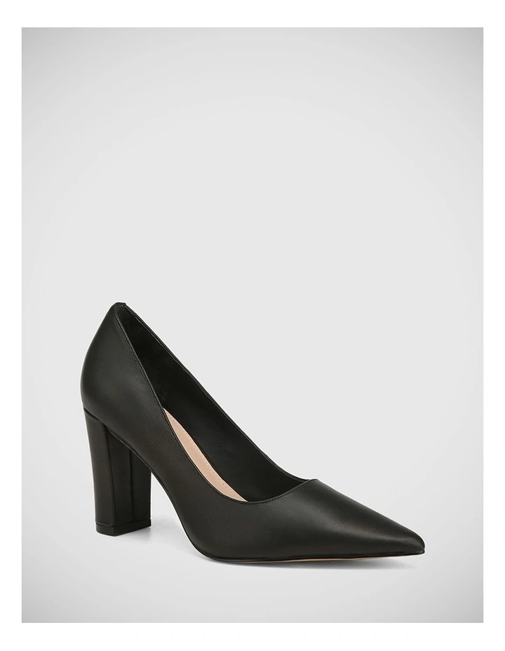 Serena Leather Pump in Black