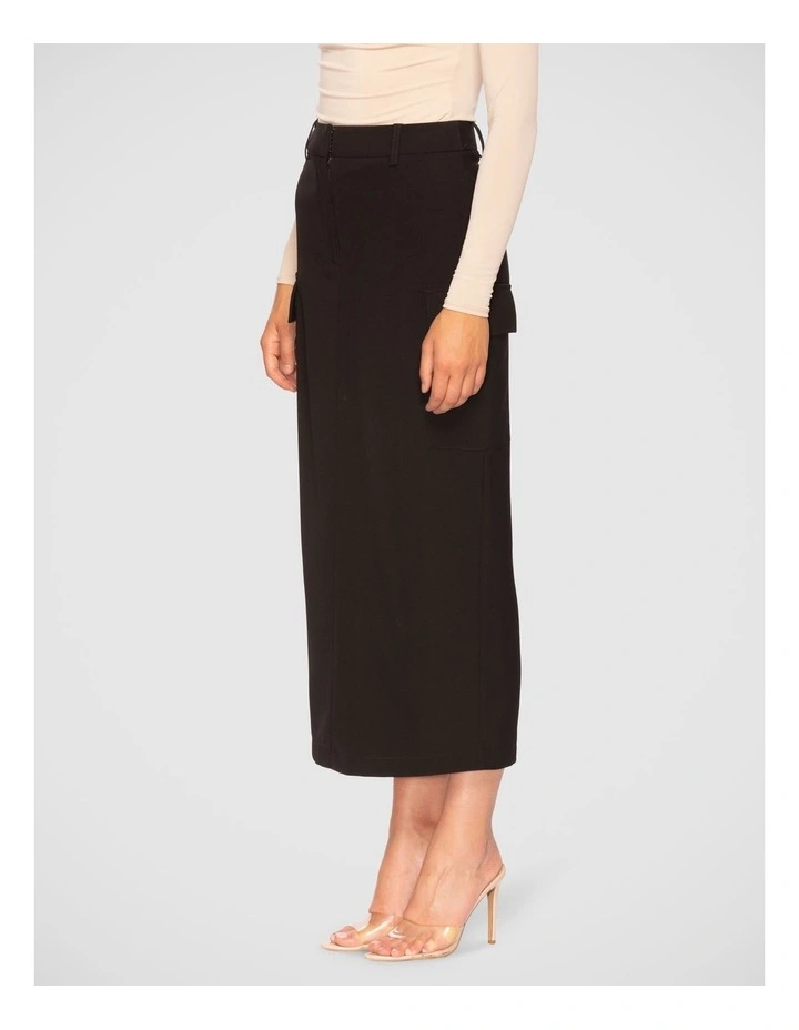 Siela Cargo Midi Skirt in Black