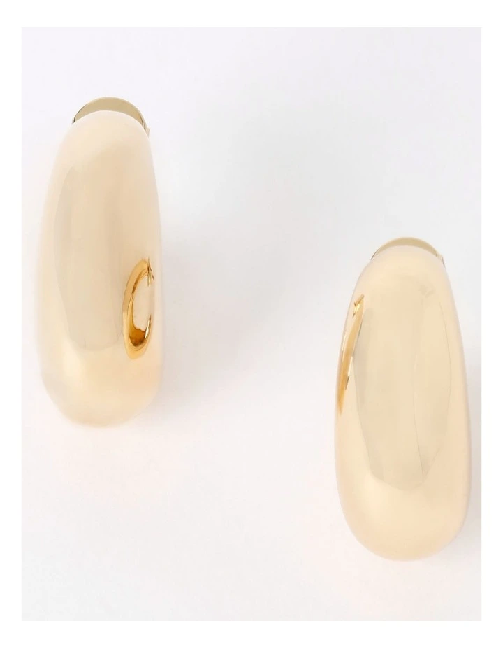 Chunky Huggie Hoop Earring in Gold