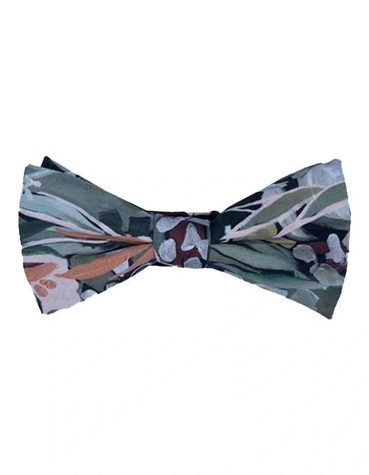 Spotted Gum Bow Tie in Green