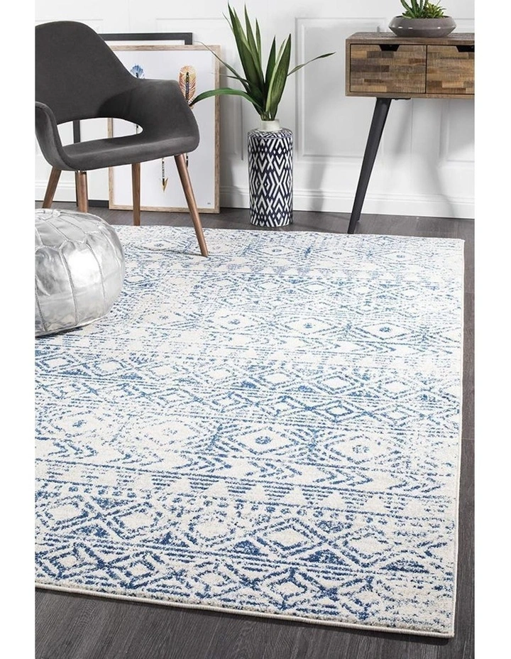 Oasis Ismail Rustic Rug in White Blue