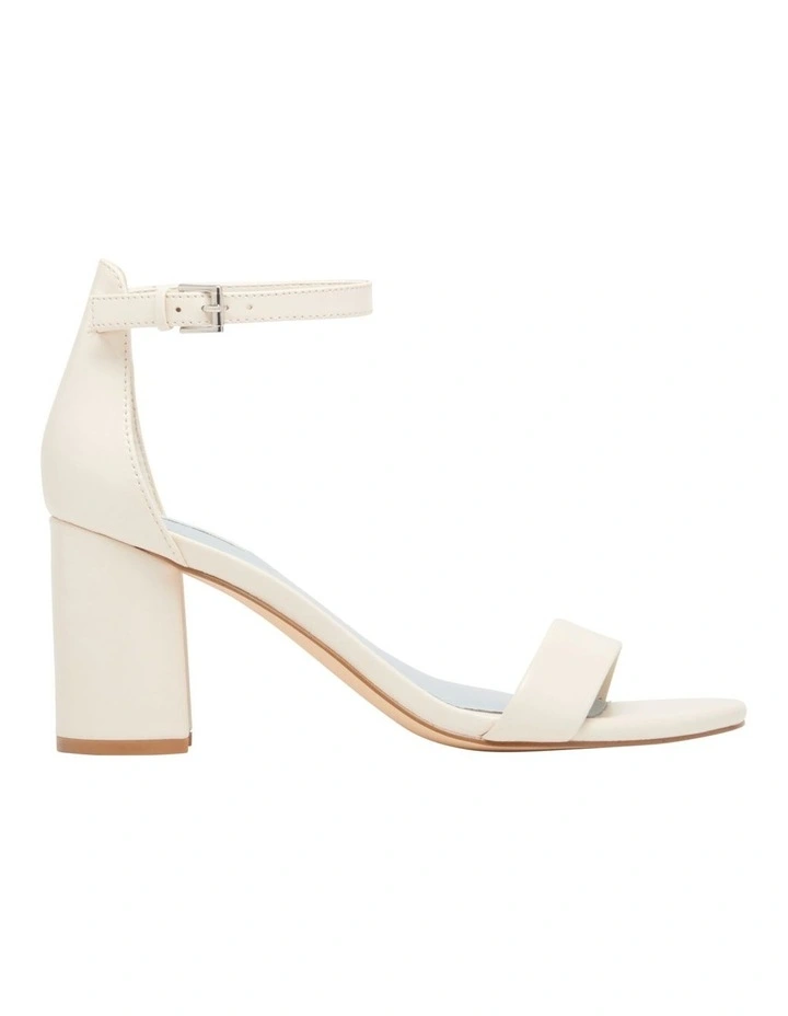 Sandy Heeled Sandal in Ivory