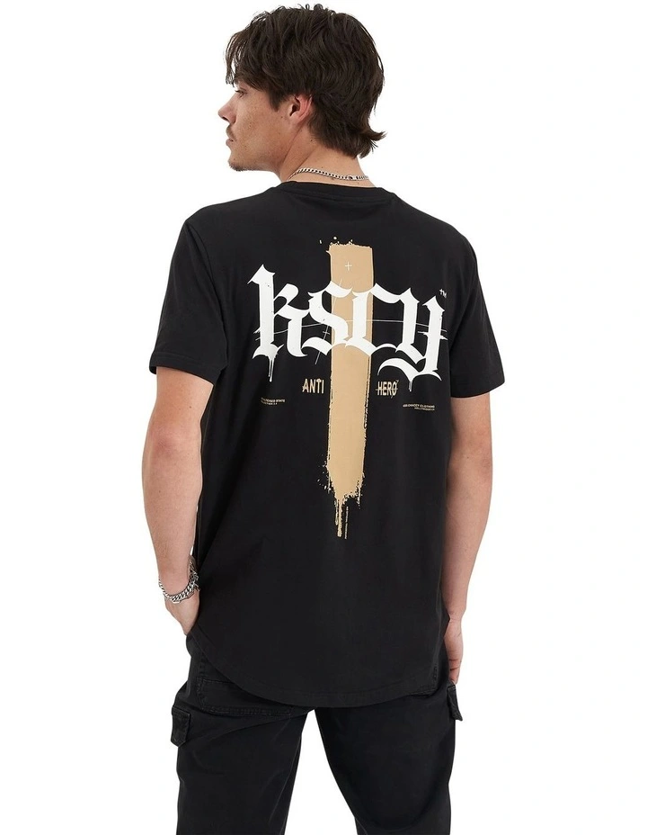 Strayverse Dual Curved Tee in Jet Black