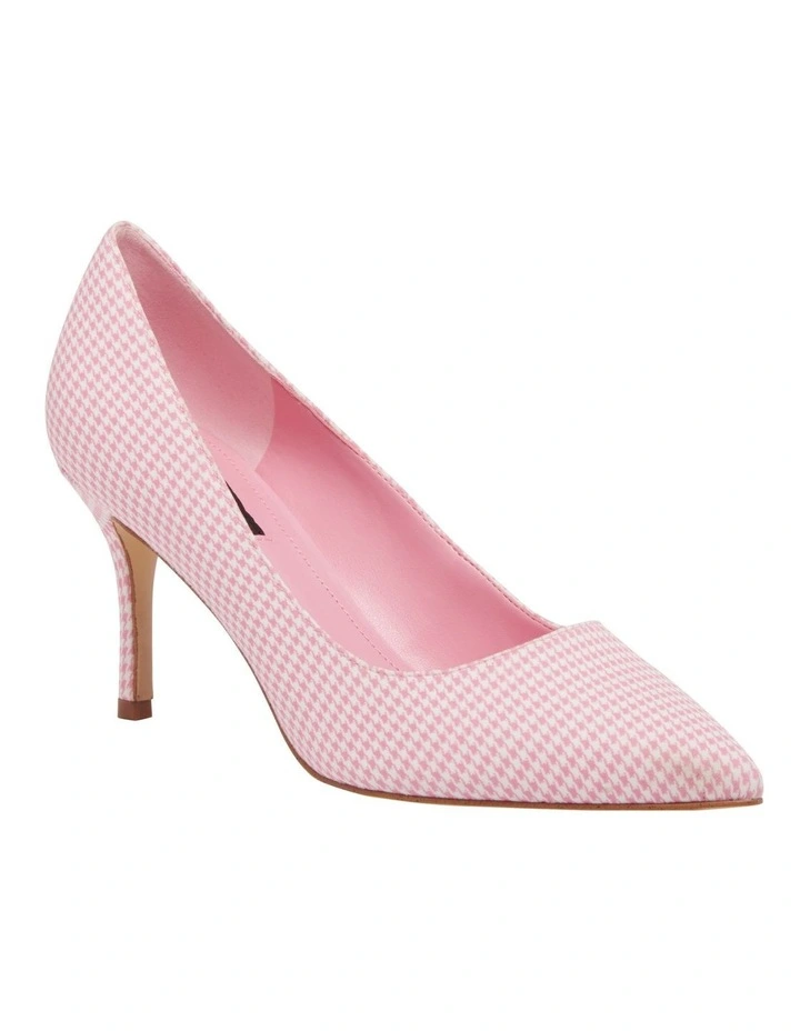 Mailin Pump Heels in Pink Check