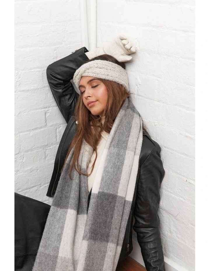 Georgia Leather Gloves in Beige