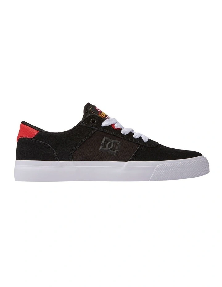 Teknic Shoes in Black/Red