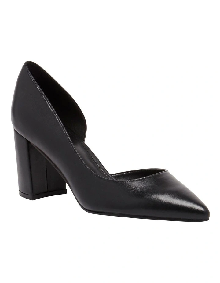 Cacina Pump in Black