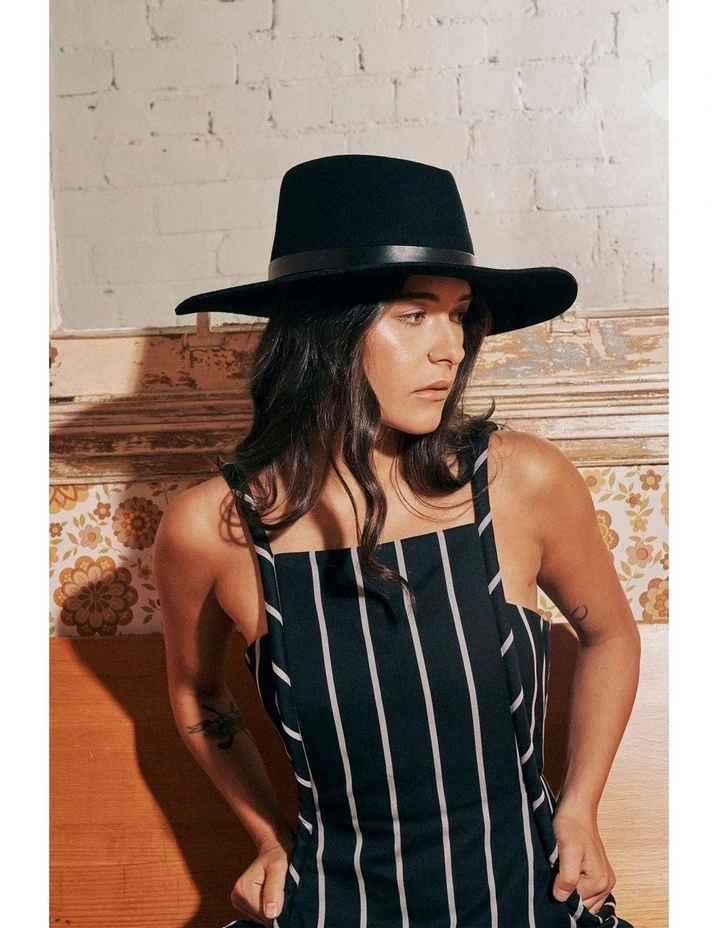 Nyx Fedora Hat in Black