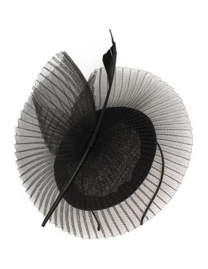 Prelaugh Fascinator in Black