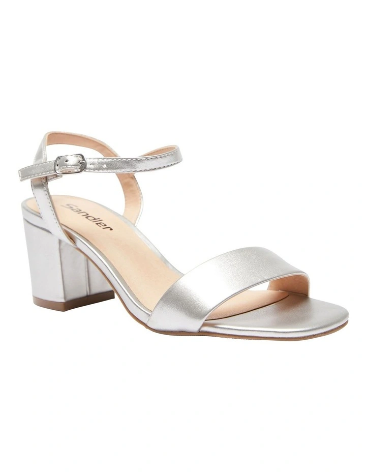 Heather Sandals In Silver Metallic Leather