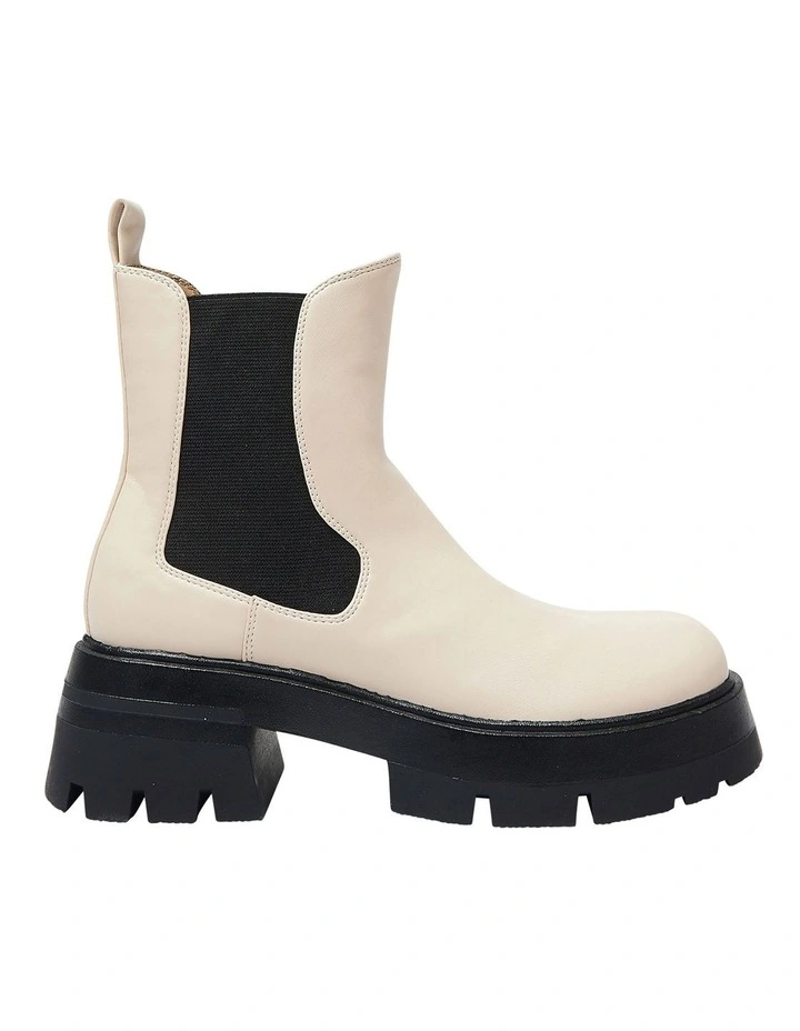 Hayes Boots in Cream
