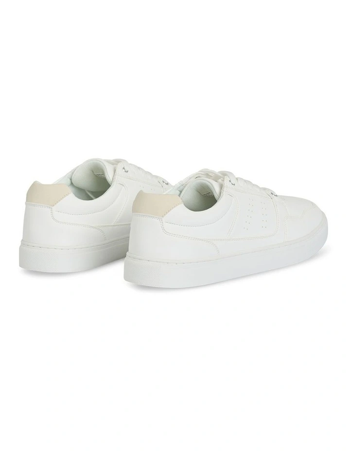 Justin Sneaker in White