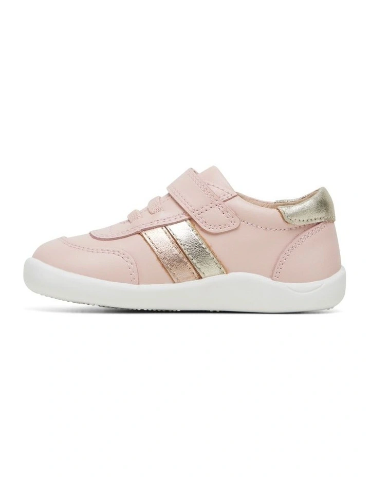 Playground Sneakers in Pink