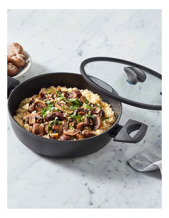 Per Salute Nonstick Induction Covered Sauteuse 28cm/4L