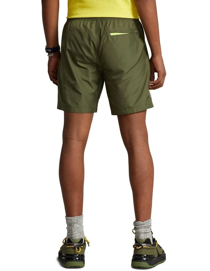 6.5-Inch Water-Repellent Short in Green