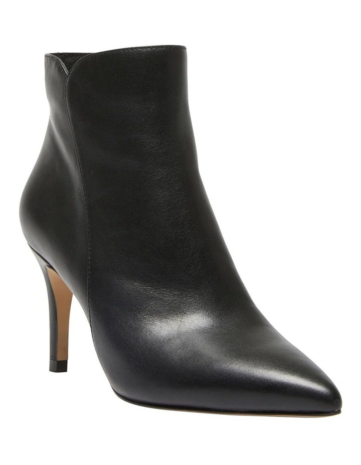 Ursula Boots in Black