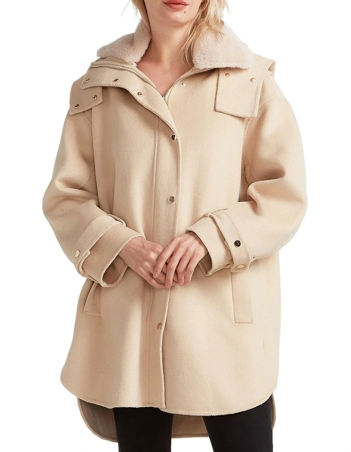 Heavy Hearted Detachable Hooded Coat in Cream