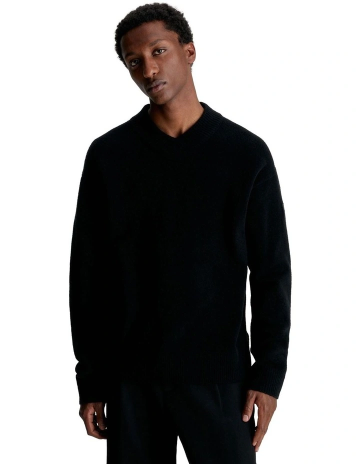 Lycra Blend Comfort Fit V Neck Knit Jumper in Black