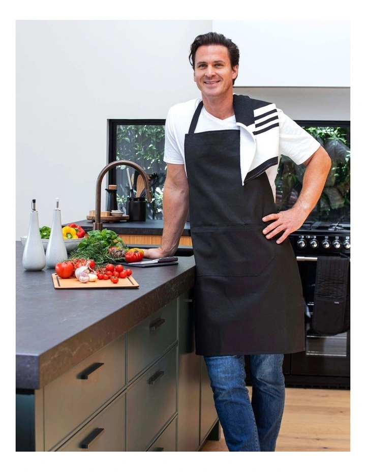 Lennox Apron in Black