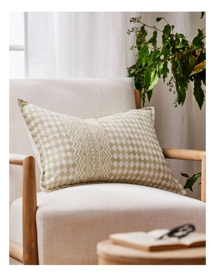 Norah Cushion 40x60cm in Green
