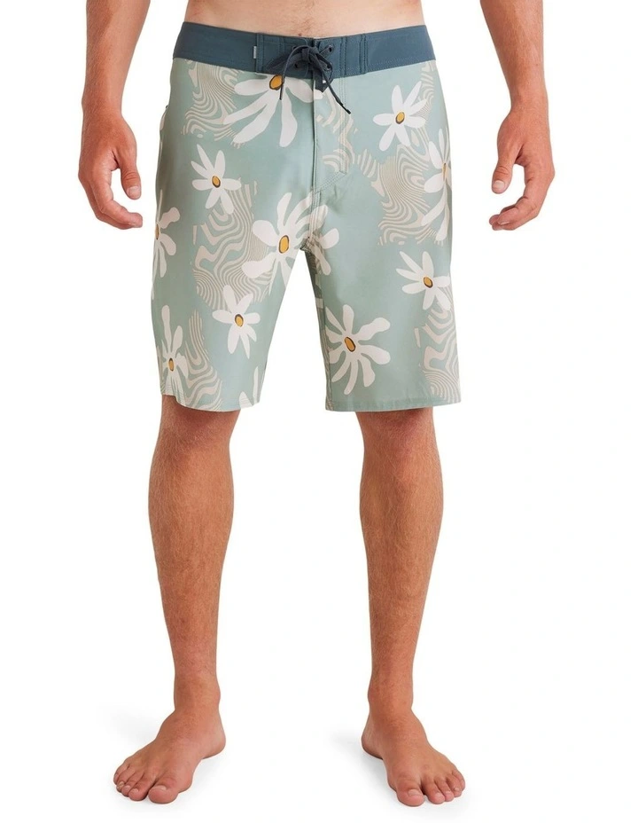 Surfsilk 69 Boardshorts 19 Inch in Iceberg Green