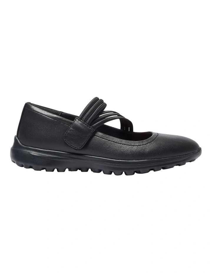 Olsen Sneakers in Black