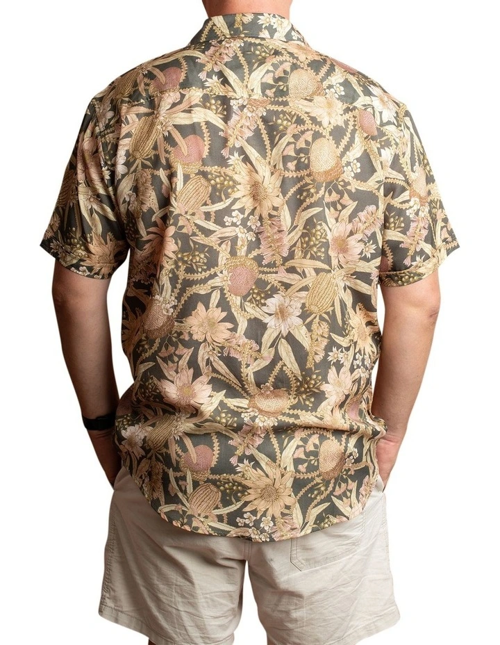 Byron Banksia Short Sleeve Shirt in Charcoal