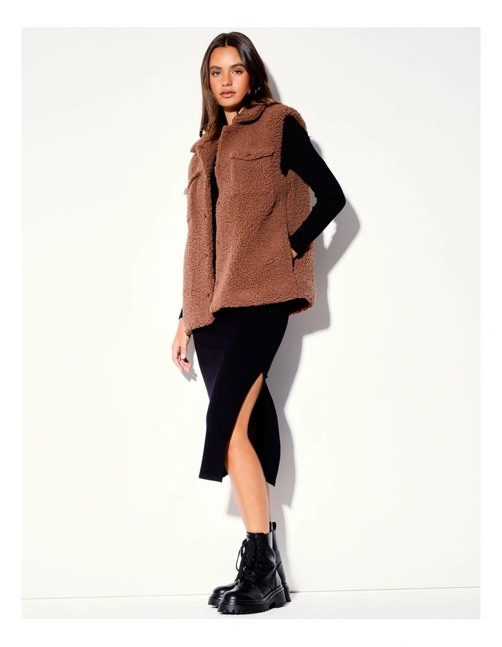 Recycled Sherpa Vest in Chestnut