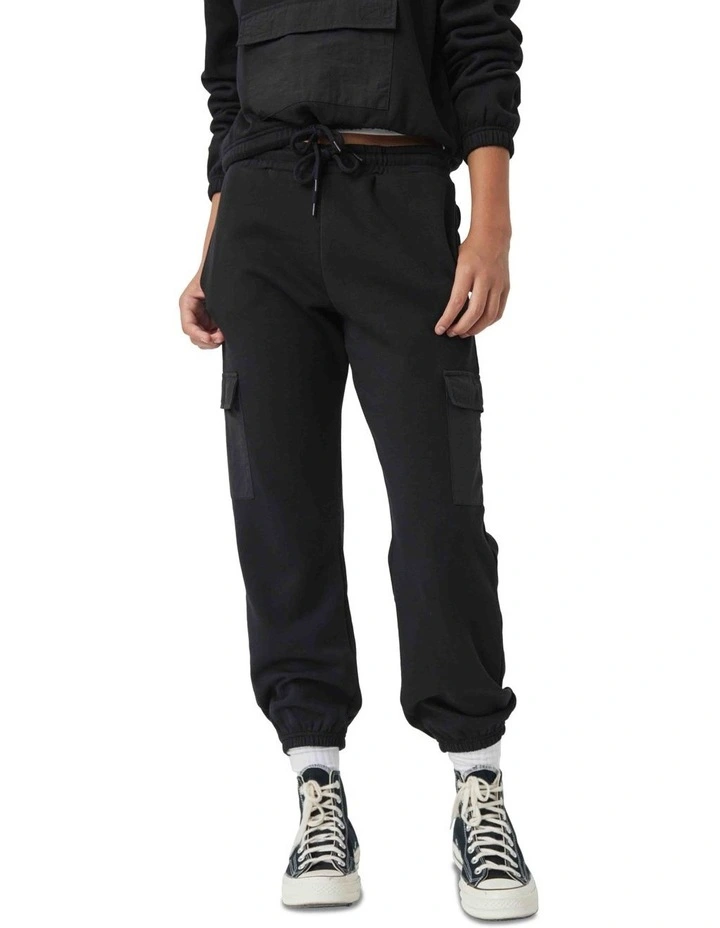 Cargo 90s Trackpant in Black